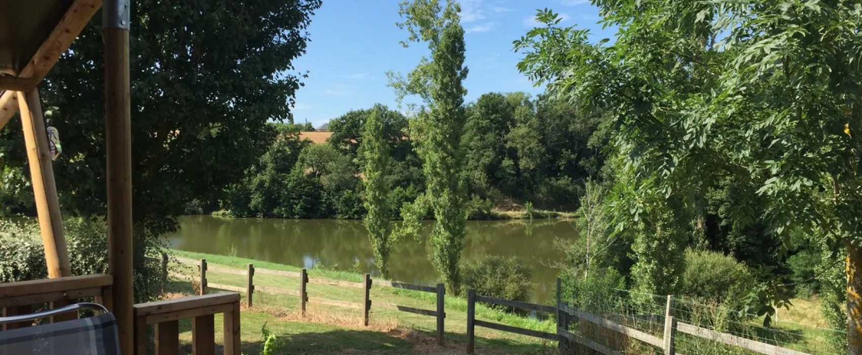 Flower Camping - Lac de Bonnefon