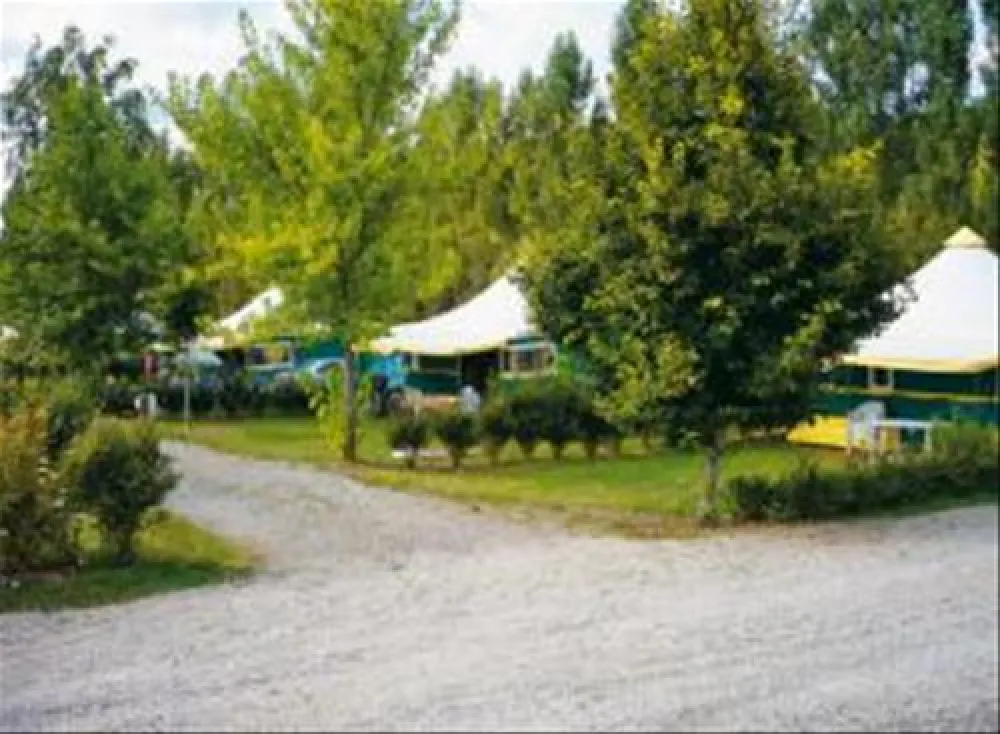 Flower Camping - Lac de Bonnefon