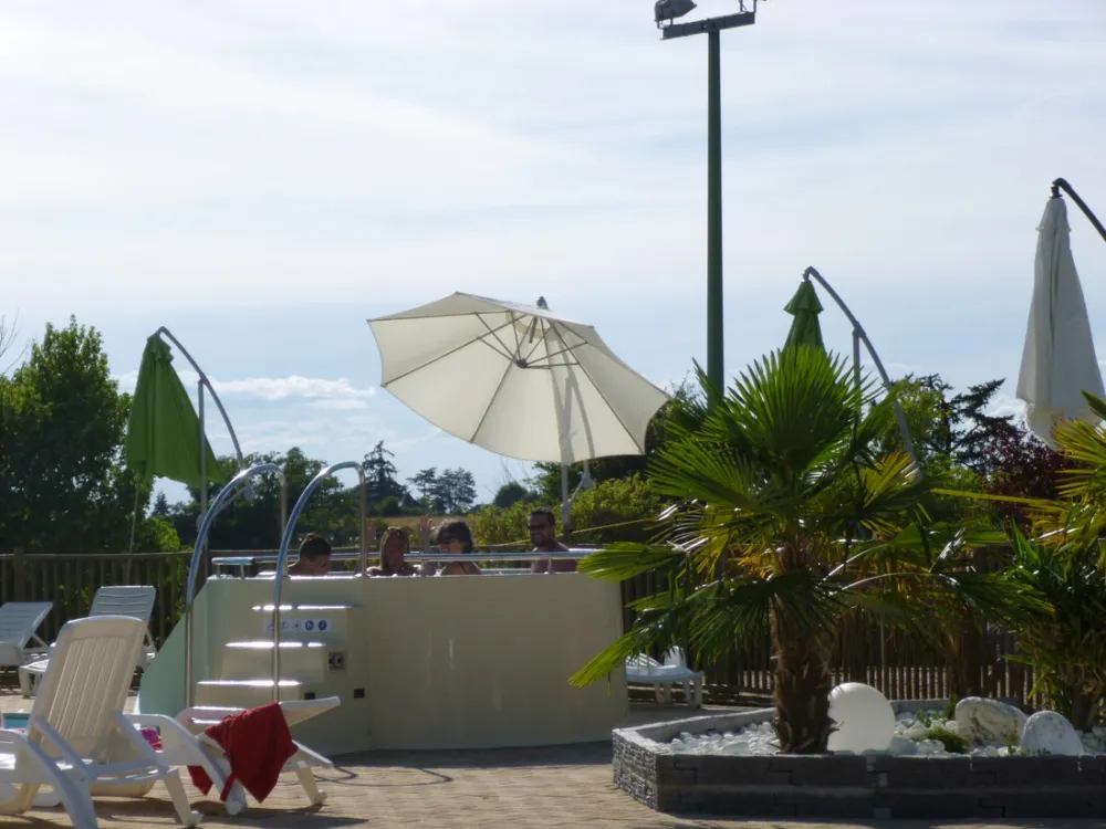 Flower Camping - Lac de Bonnefon