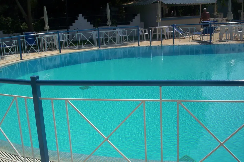 Camping Village Kalamitsi Beach