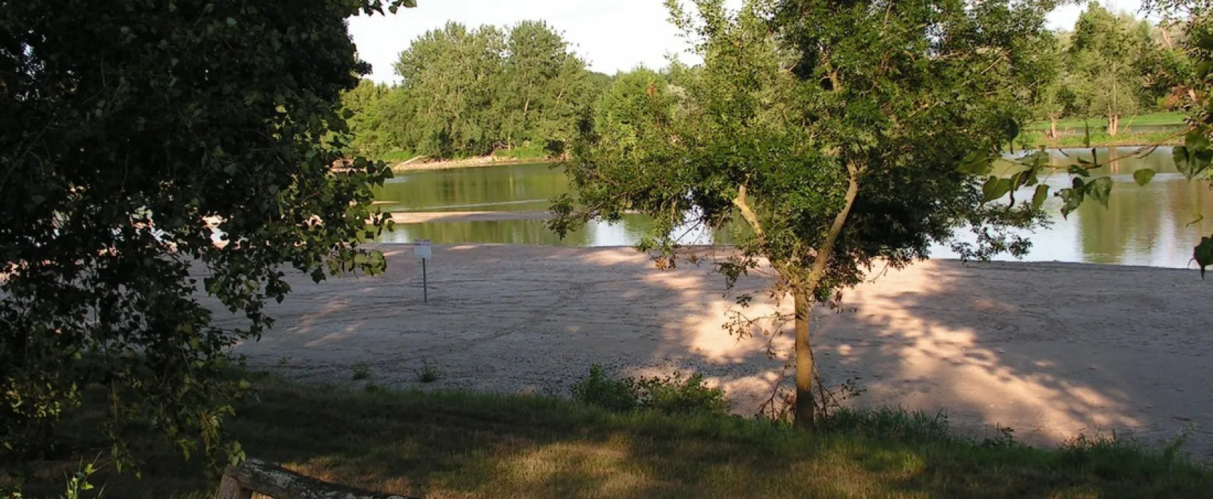 Camping Municipal Des Bords De Loire