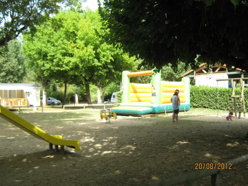 Flower Camping - Les Ondines