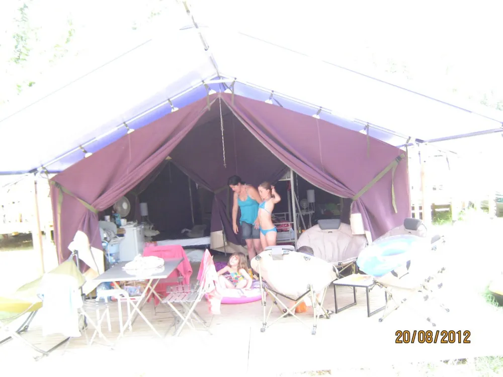 Flower Camping - Les Ondines