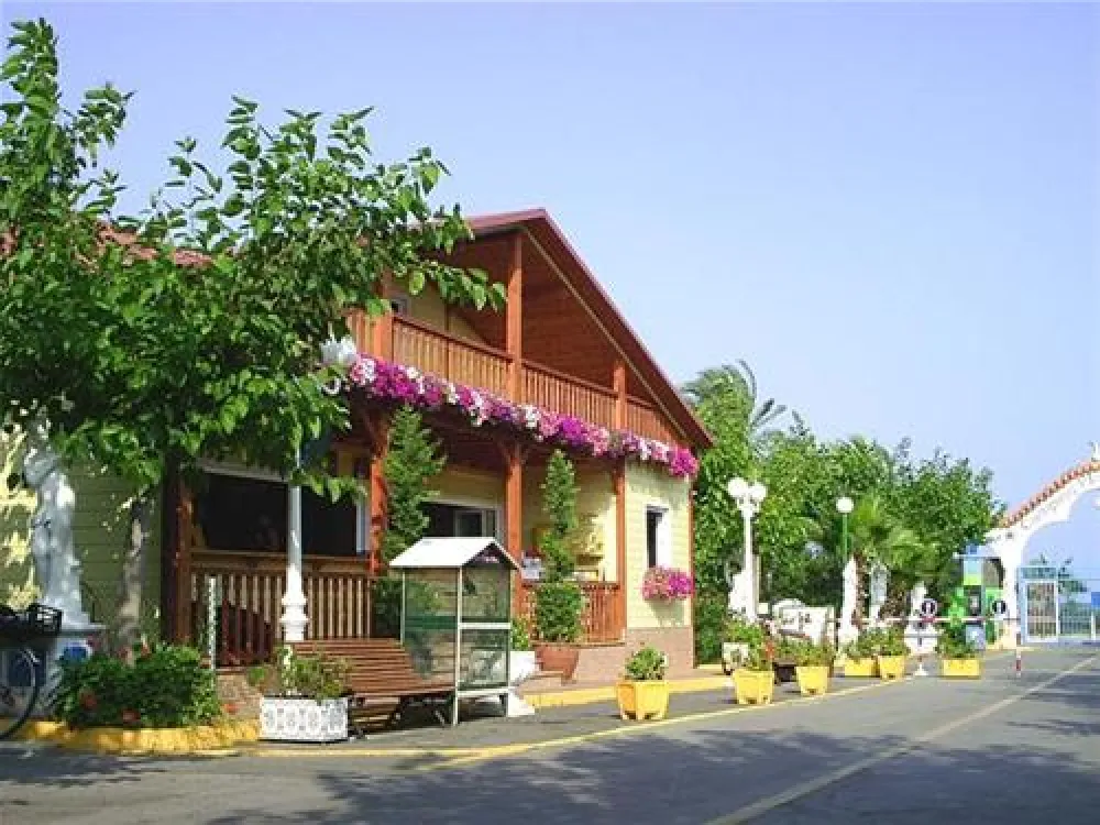 Camping Playa Tropicana