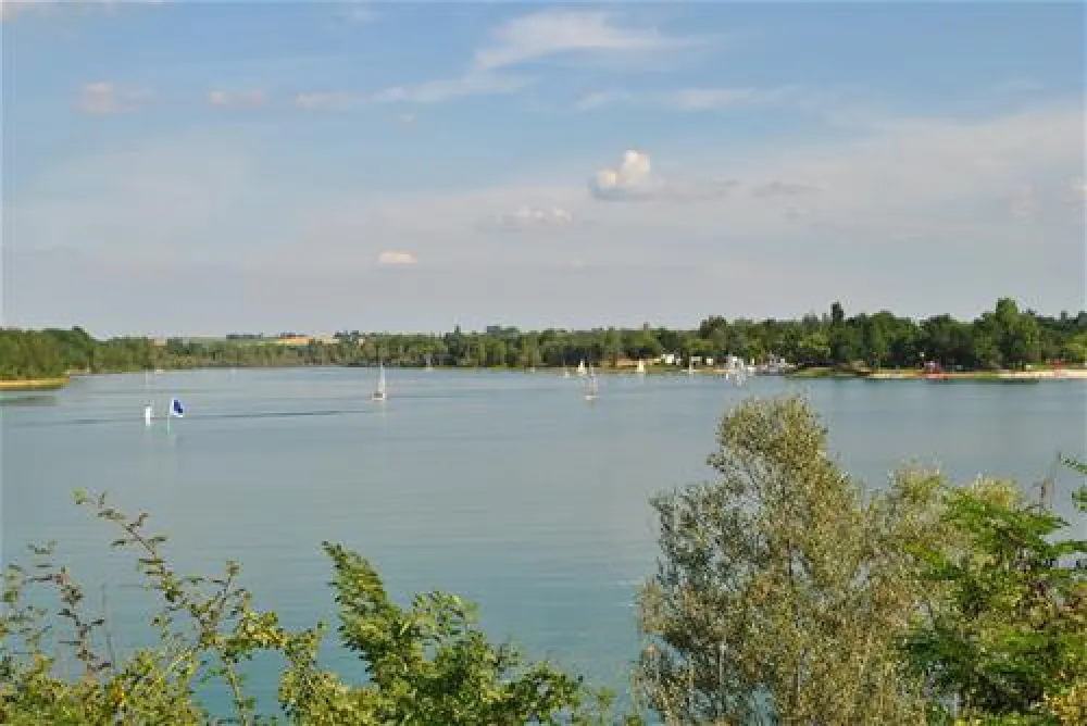 Flower camping lac de Thoux St. Cricq  