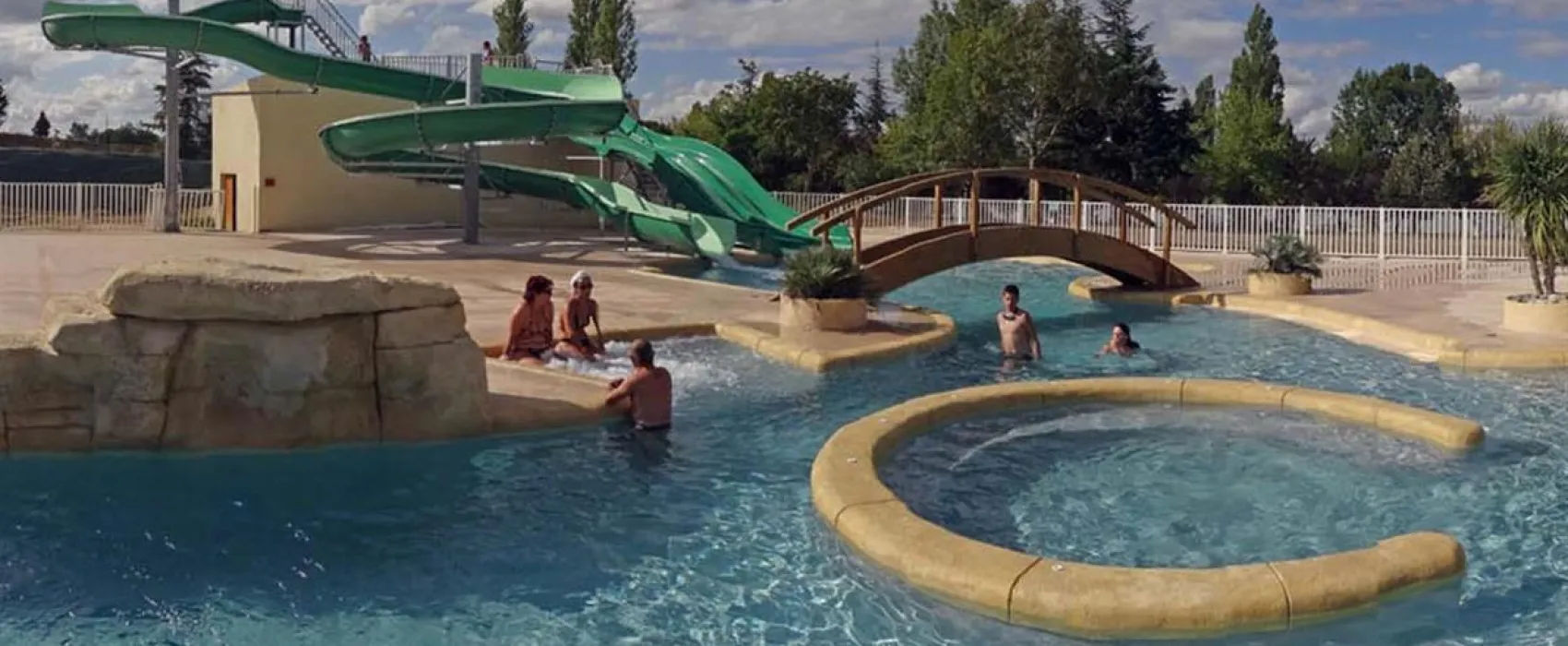 Flower camping lac de Thoux St. Cricq  