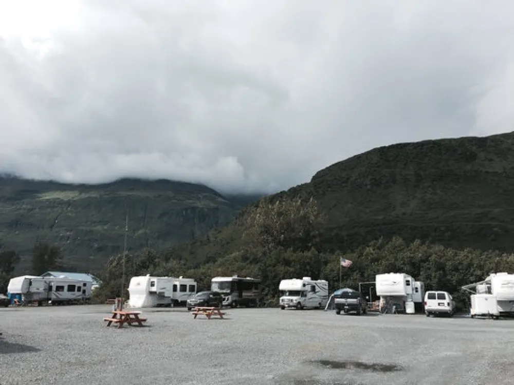 Eagle's Rest RV Park & Cabins