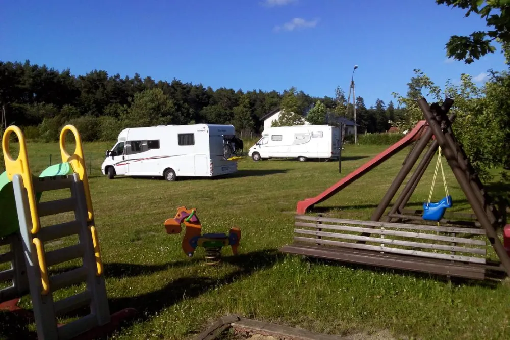 CAMPING  "Leśny Zakątek"