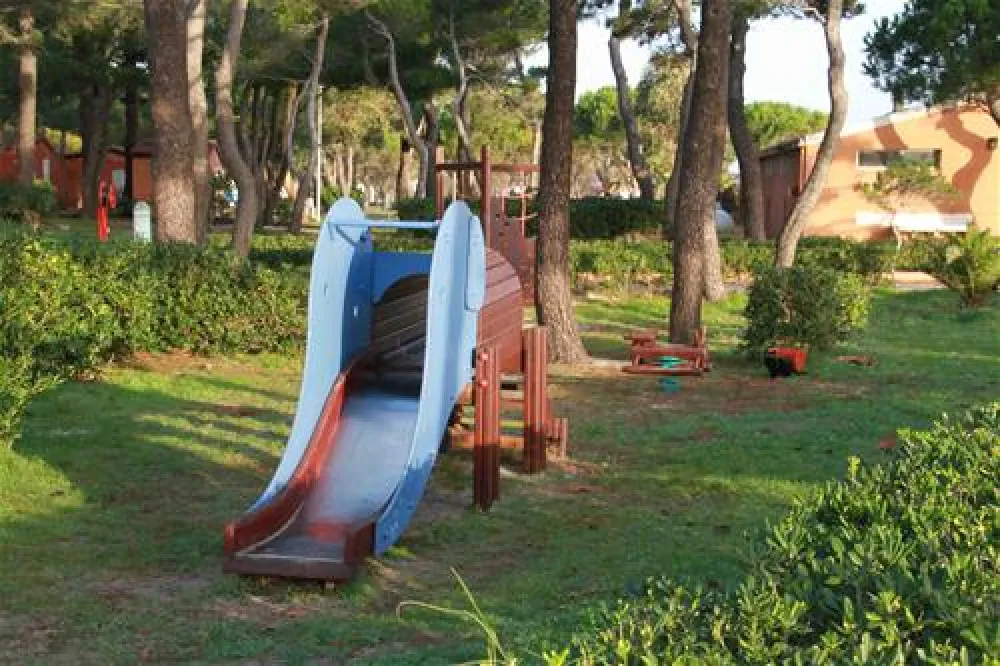 Camping Le Roussillonnais  