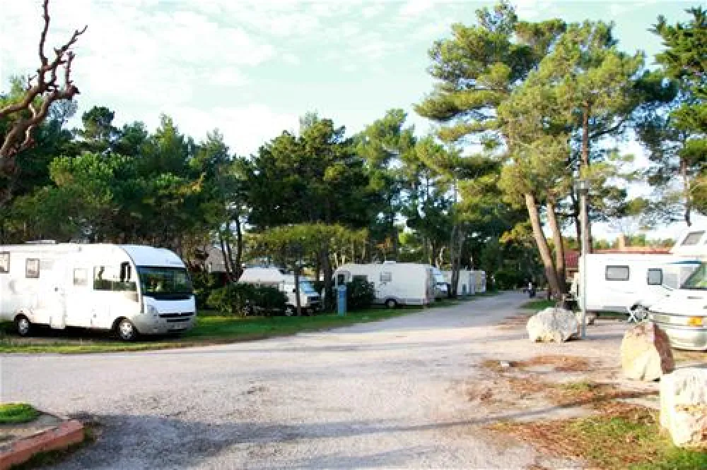Camping Le Roussillonnais  