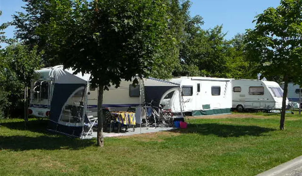 Camping Les Ceriselles  