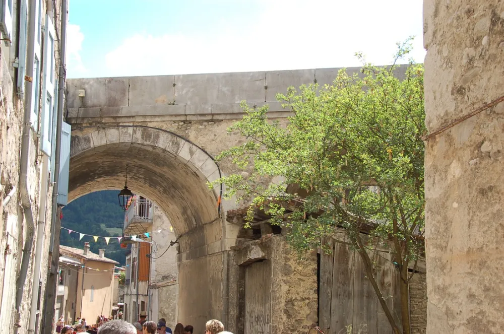 Les Tuill&egrave;res