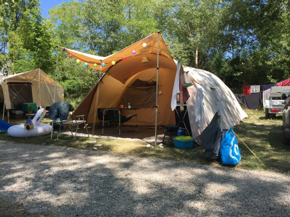 Les Tuill&egrave;res