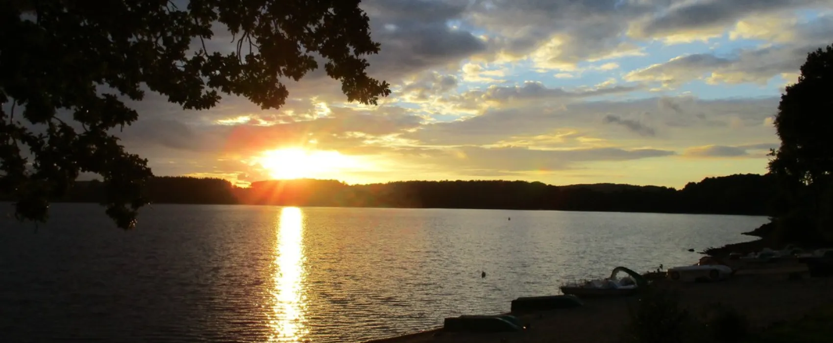 Camping Plage Des Settons