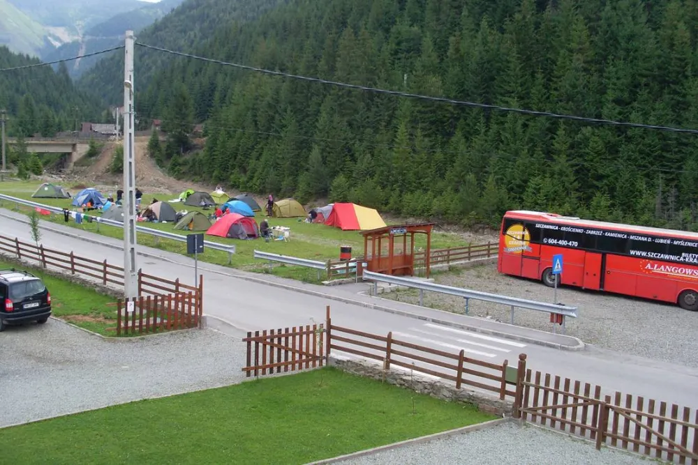 Pensiune camping laura borsa