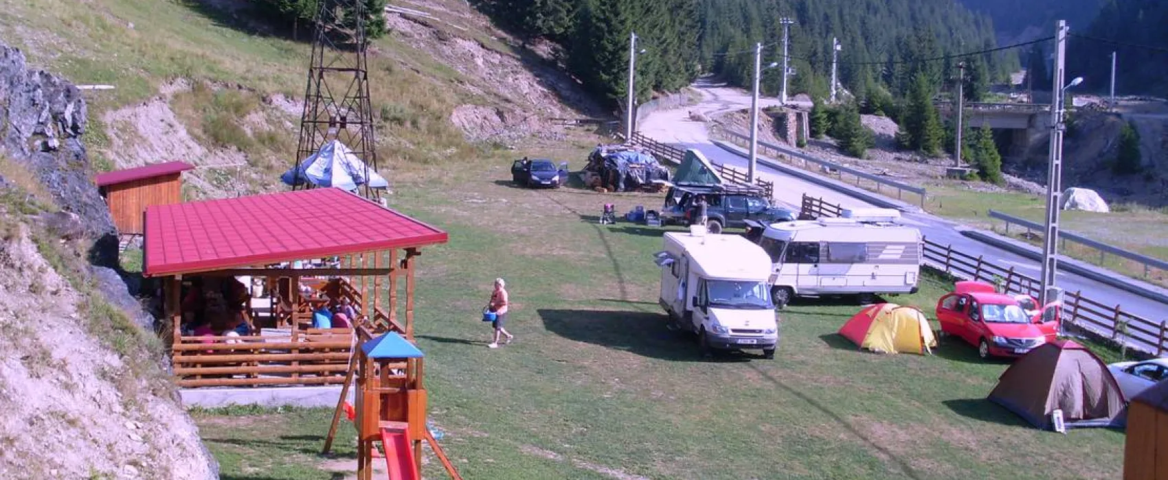 Pensiune camping laura borsa