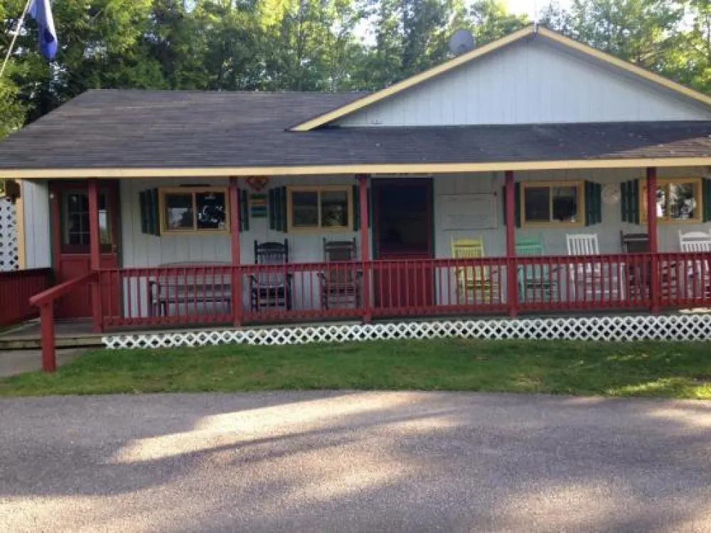 Shady Oaks Campground & Cabins