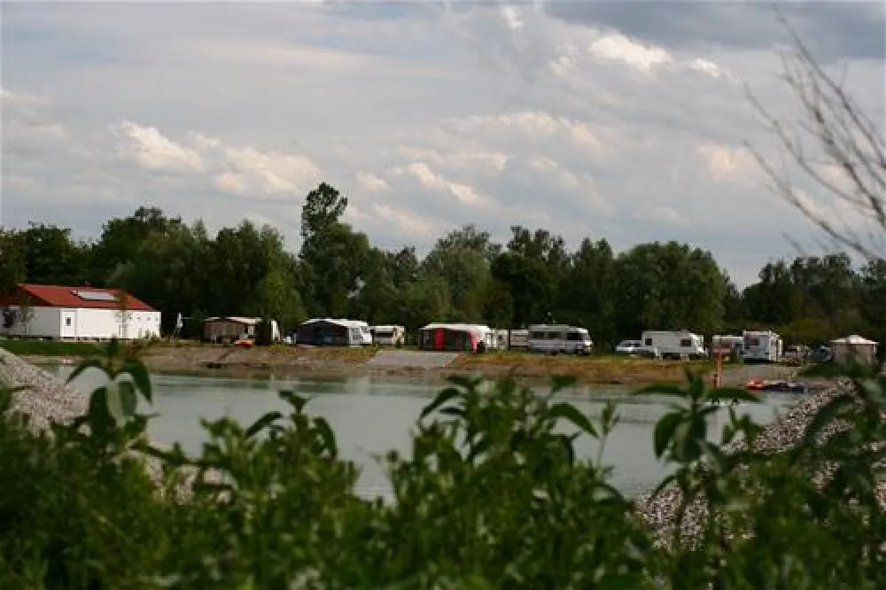 Campingplatz Schwarzfelder Hof