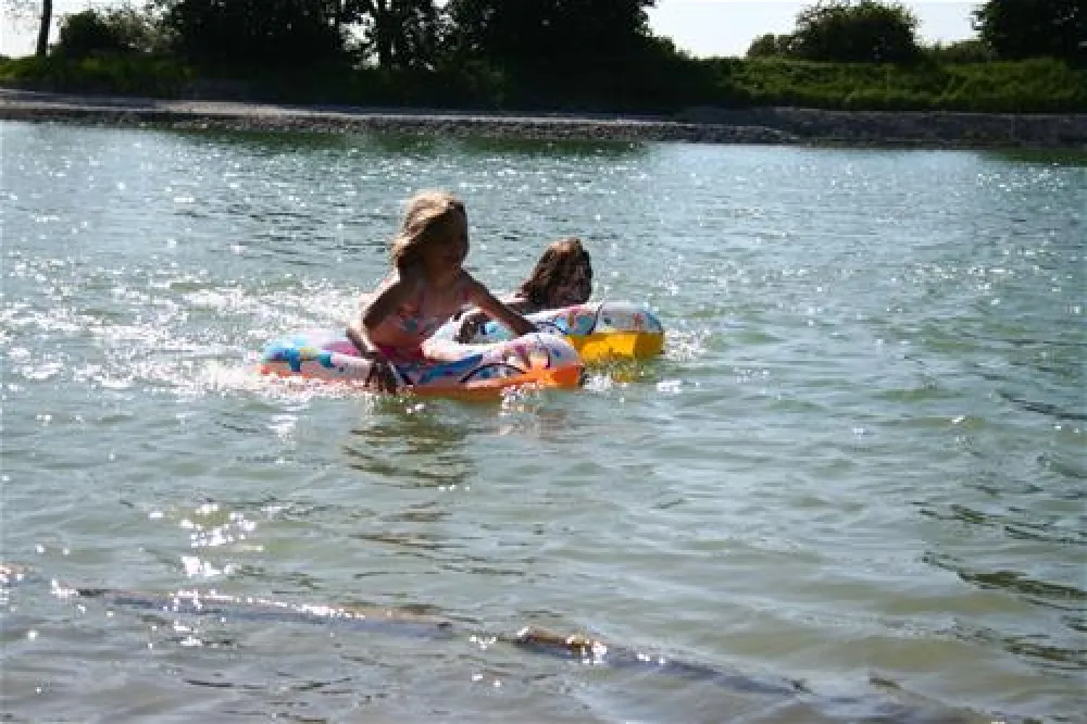 Campingplatz Schwarzfelder Hof