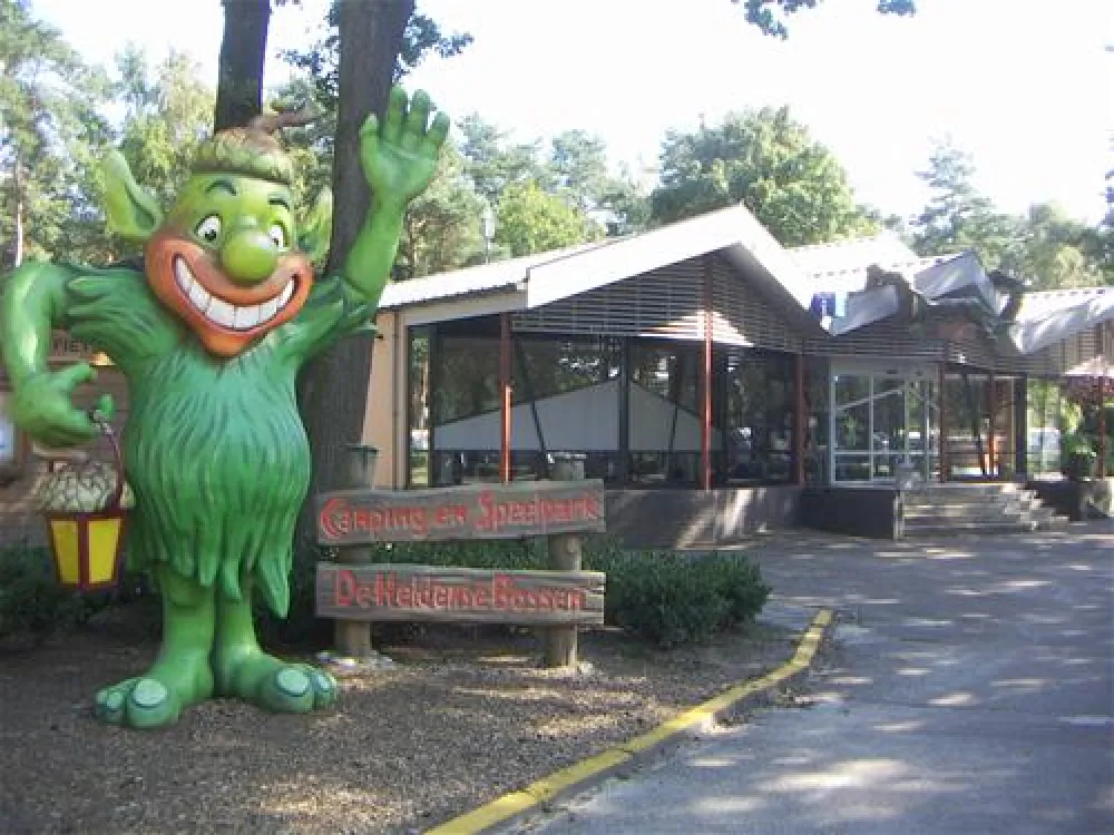 Camping en Speelpark De Heldense Bossen