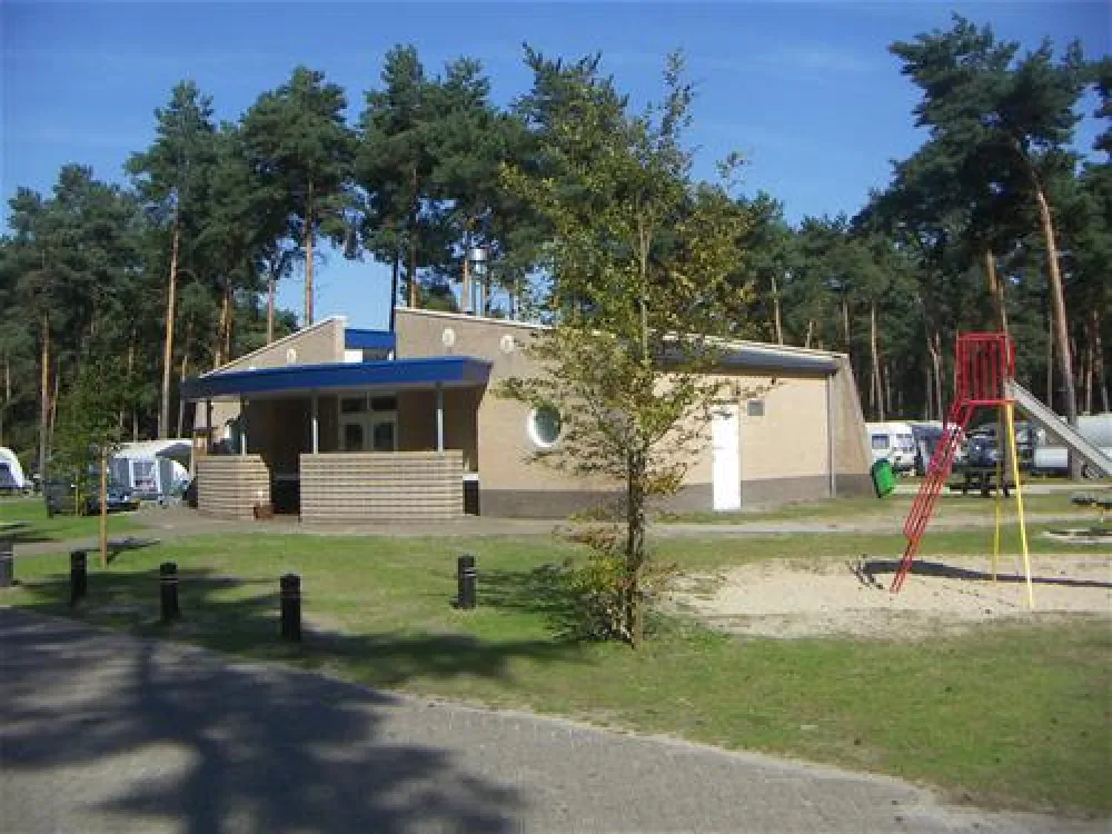 Camping en Speelpark De Heldense Bossen