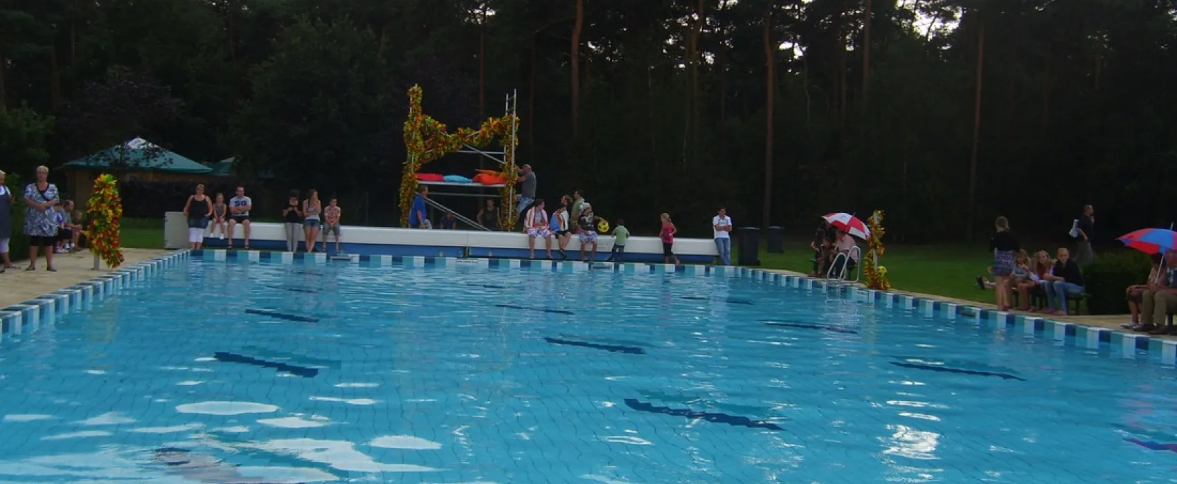 Camping en Speelpark De Heldense Bossen