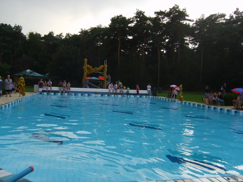 Camping en Speelpark De Heldense Bossen