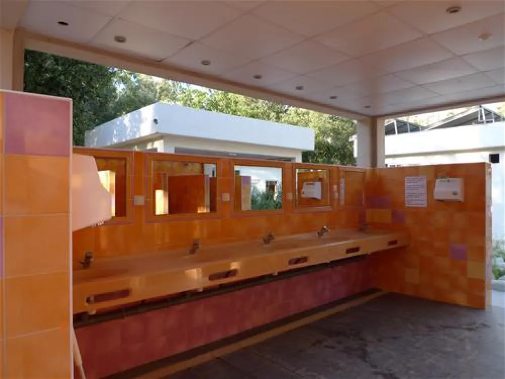 Camping Naturiste Les Eucalyptus