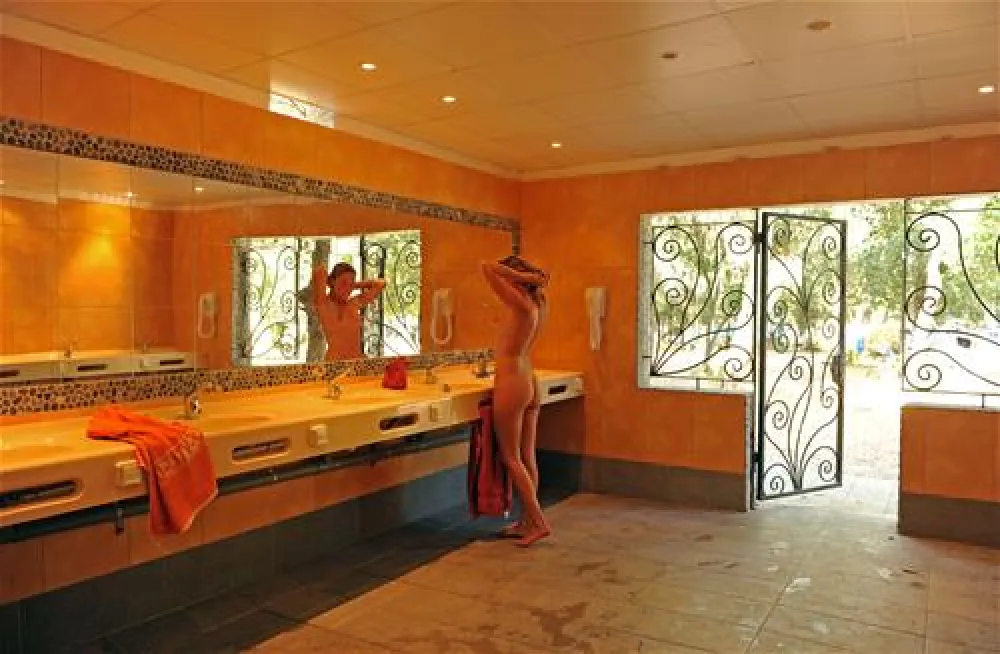 Camping Naturiste Les Eucalyptus