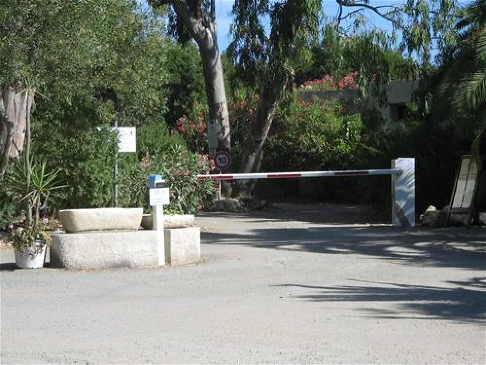 Camping Naturiste Les Eucalyptus