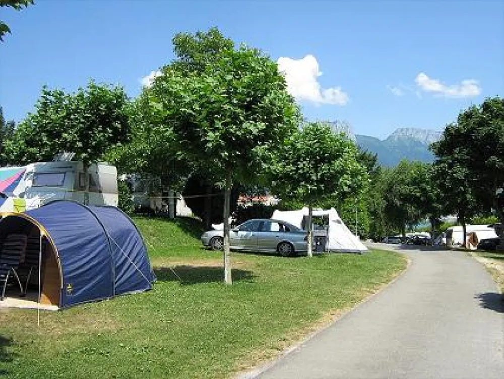 Camping Au Coeur du Lac