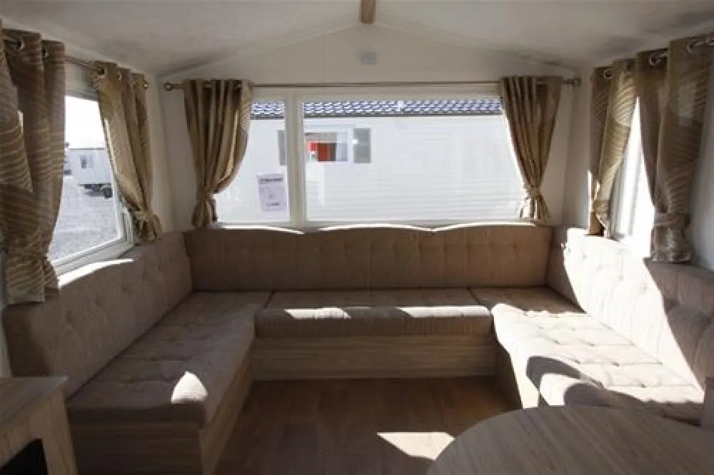 Camping + Bootsmarina Hock