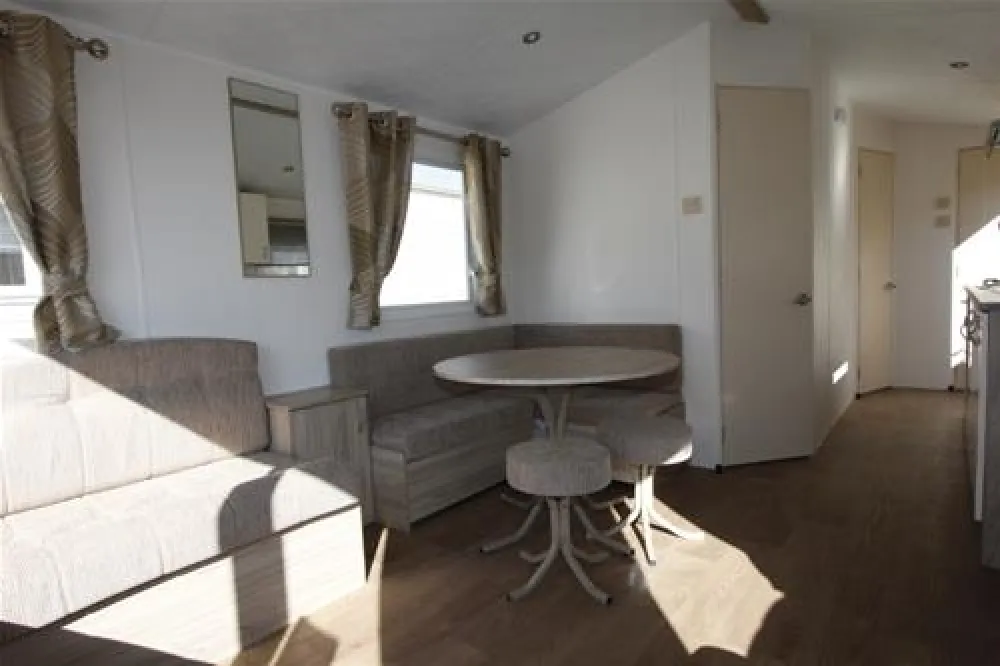 Camping + Bootsmarina Hock