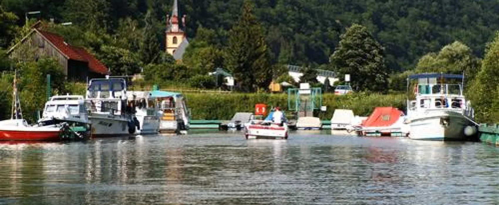 Camping + Bootsmarina Hock