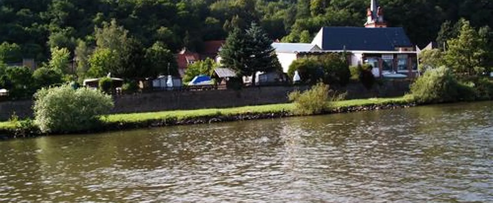 Camping + Bootsmarina Hock