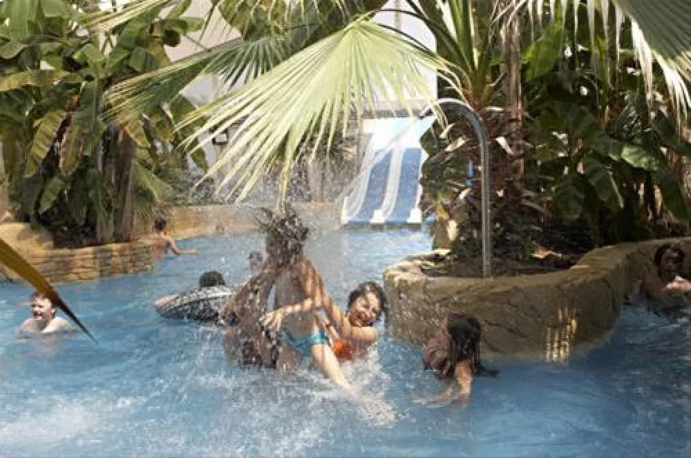 Castel Le Domaine Des Ormes  