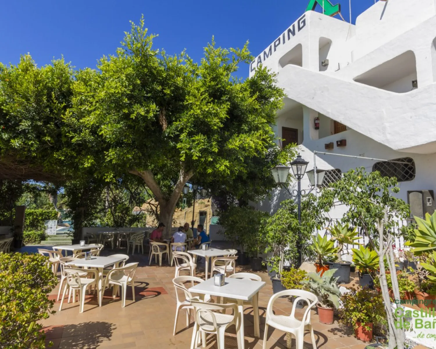 Camping Castillo de Baos en Espaa - Spottocamp - Spottocamp