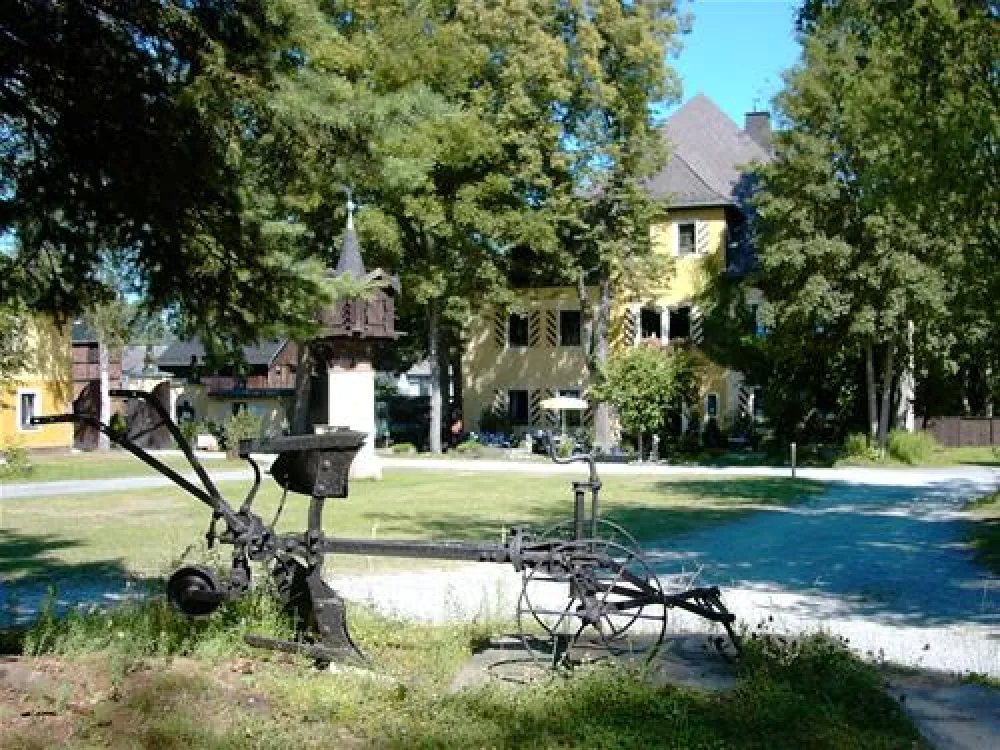Hotel & Camping Schloss Issigau