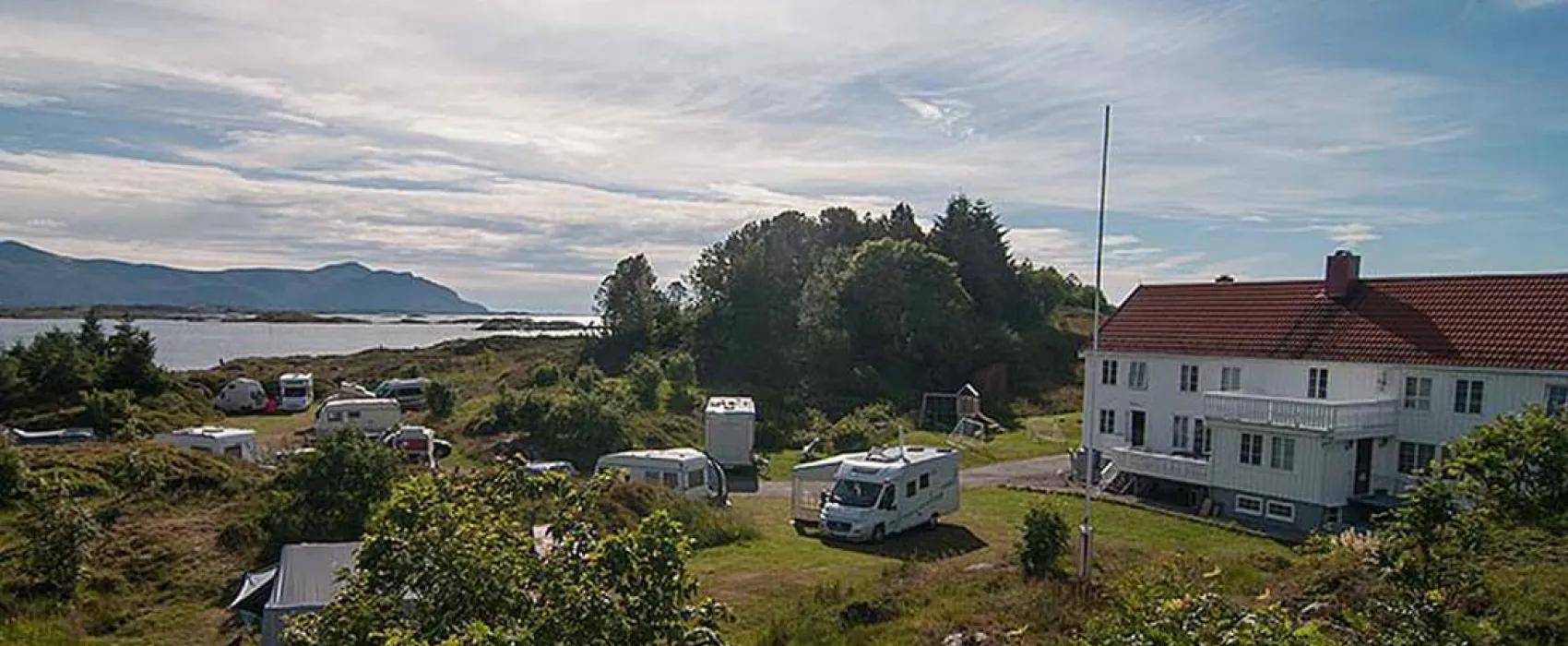 Lysø Naturcamping + Ferienhäuser