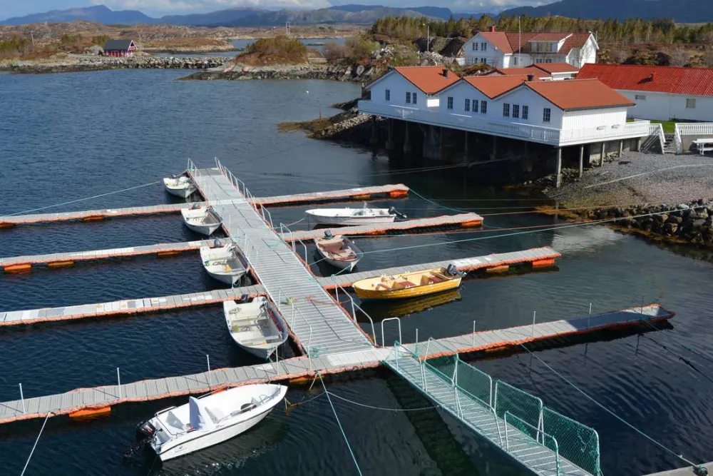 Lysø Naturcamping + Ferienhäuser