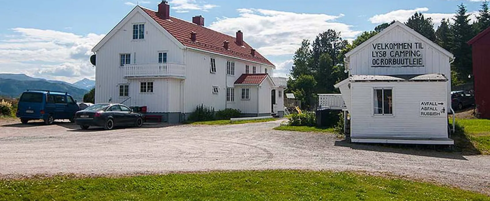 Lysø Naturcamping + Ferienhäuser