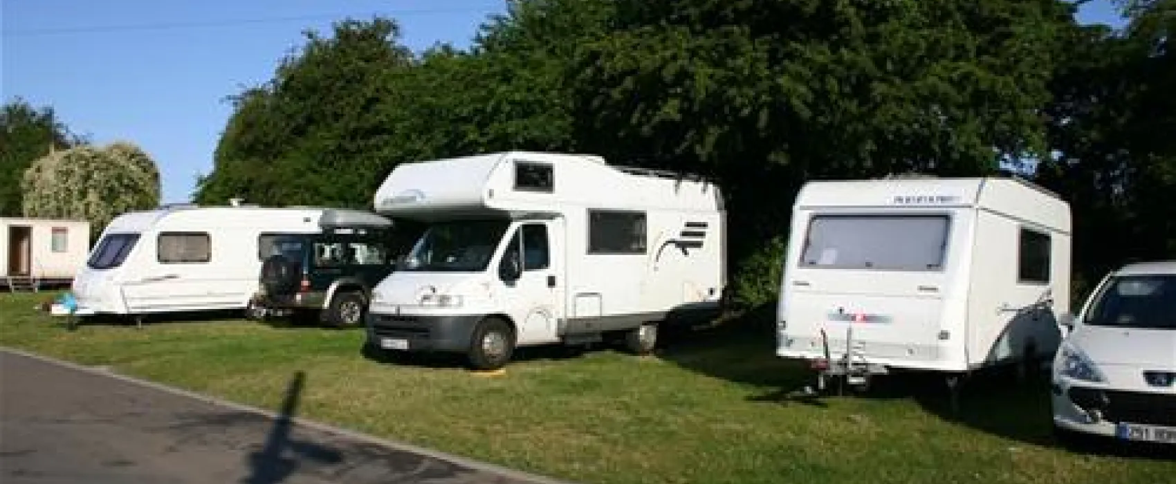 Sutton Vale Country Club & Caravan Park