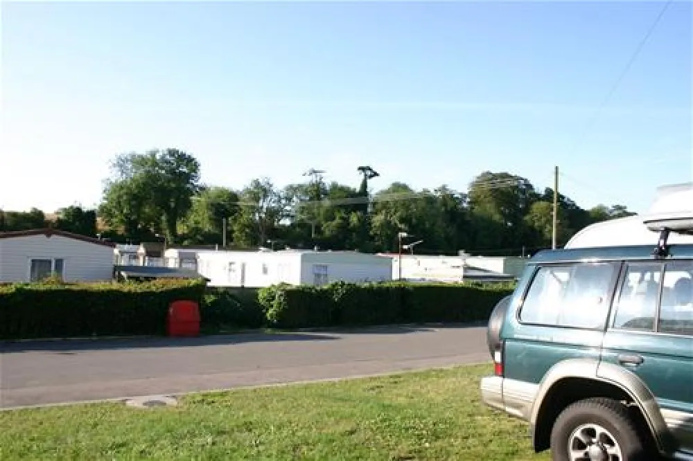 Sutton Vale Country Club & Caravan Park