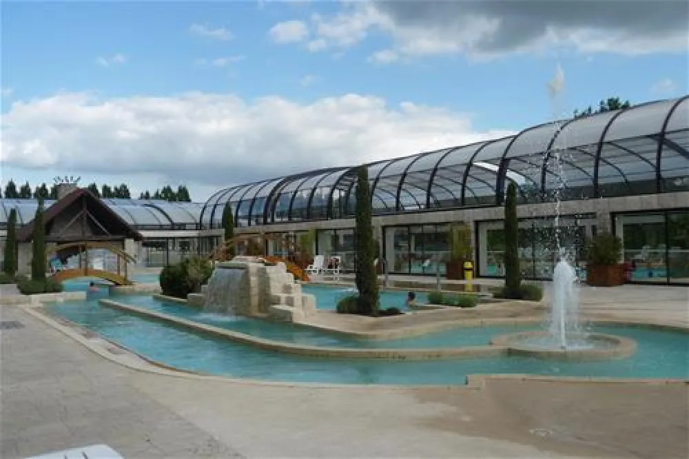 Camping De La Croix Du Vieux Pont