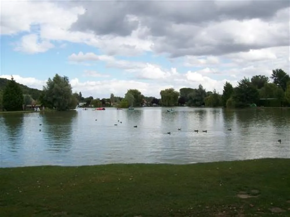 Camping De La Croix Du Vieux Pont