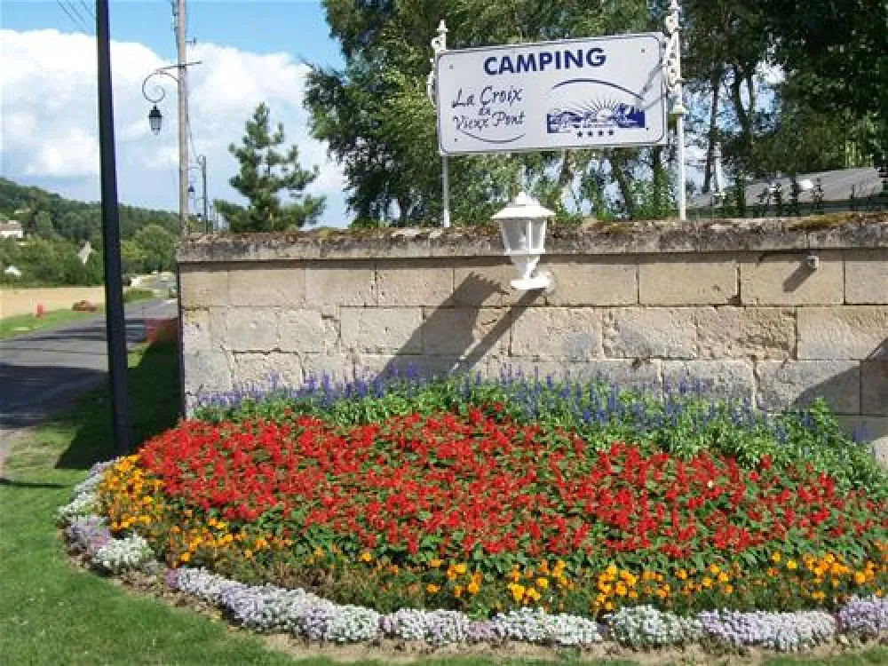 Camping De La Croix Du Vieux Pont