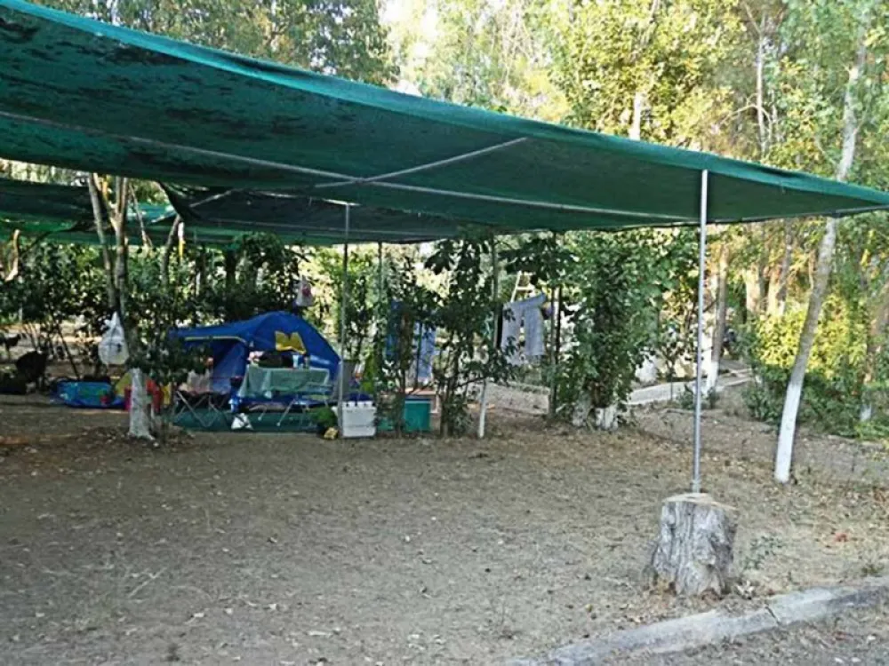 Camping Pefki