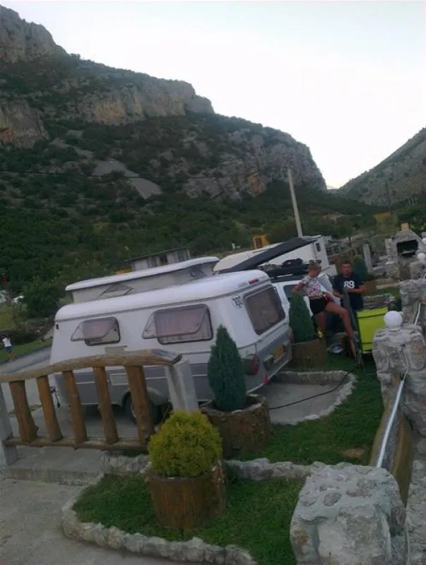 Camping Izvor-Hostel Izvor