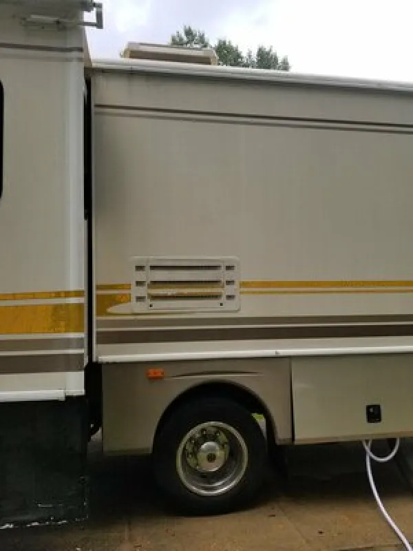 Benchmark Coach & RV Park