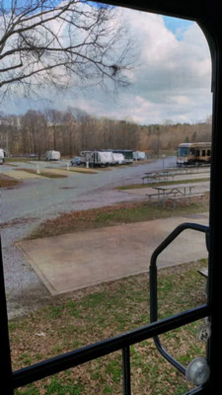 Benchmark Coach & RV Park